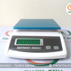 Cân điện tử HC-C50001 Labex (1 số lẻ, 5kg/0.1g)